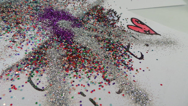 Exploding Glitter Mail Services : glitter bombs